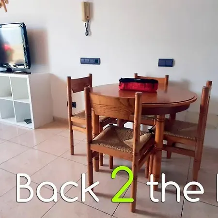 Casa de Férias Duplex Espacioso, Tranquilidad, Barbacoa Y Supermercado Al Lado *